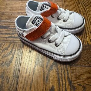 Converse Olaf White sneakers toddler size 5